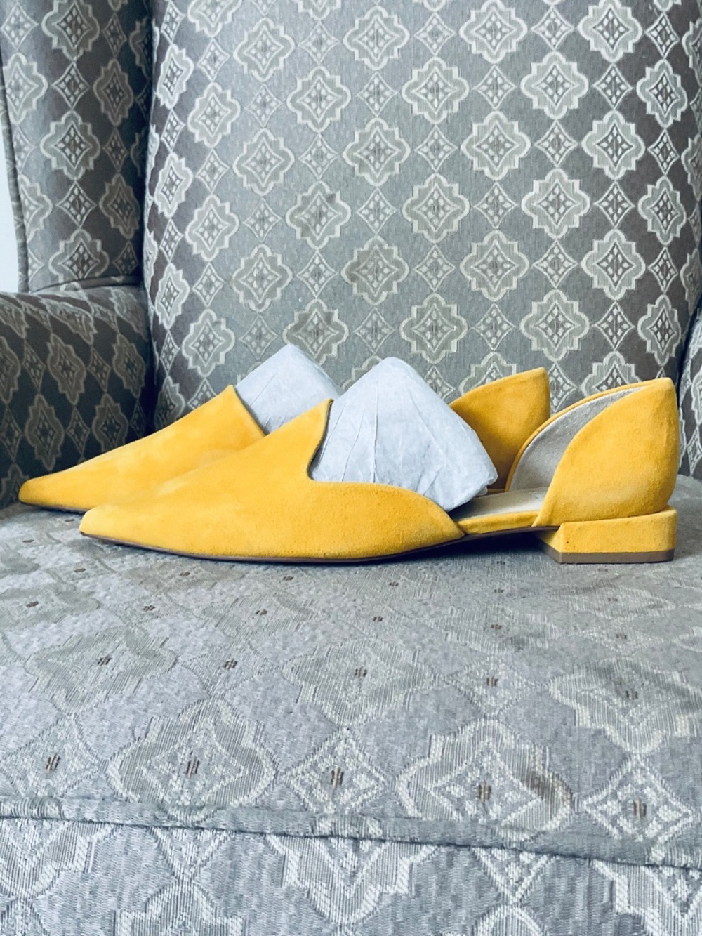Vince Camuto Brelanie Marigold Yellow Suede Pointed d'Orsay Flats Size 9 - Picture 3 of 7